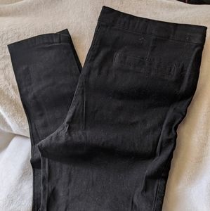 Forever 21 straight leg black skinny pant